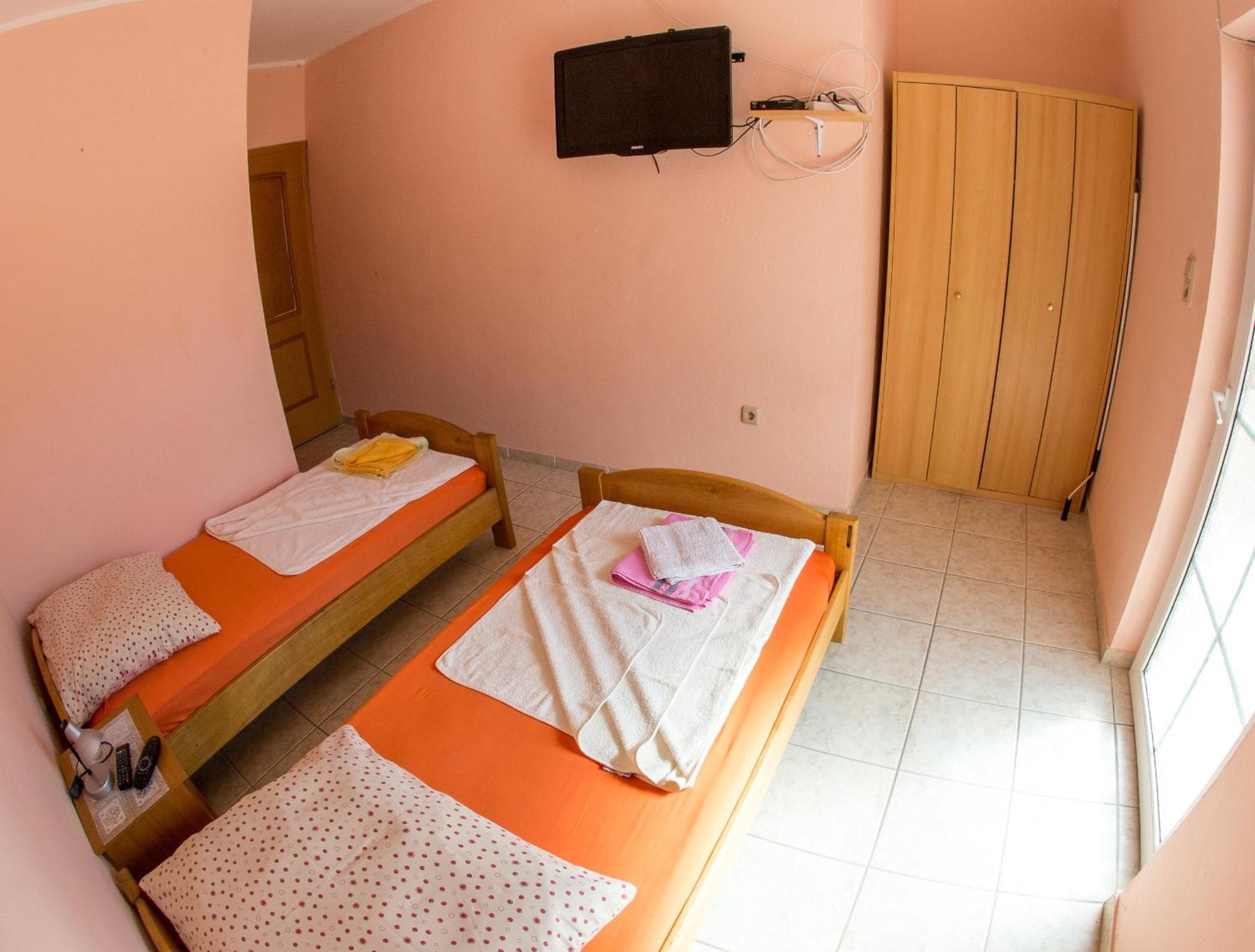 Guest House Almond Becici  Room photo